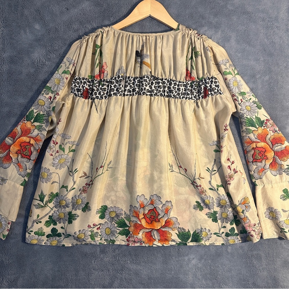 Johnny Was Kofi Blouse Women's XS Beige Orange 100% Silk Floral Animal Print - Picture 5 of 14